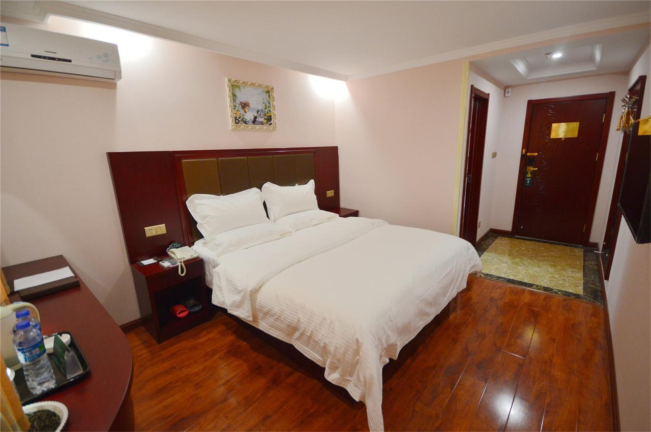 Greentree Inn Jiangsu Yangzhou Jiangdu Longcheng Road Express Hotel Bagian luar foto